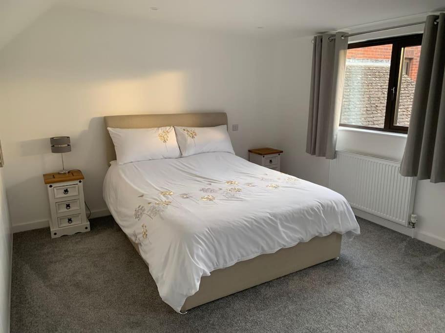 1 Bedroom Self Contained Separate Annexe In Exeter Ide Eksteriør bilde