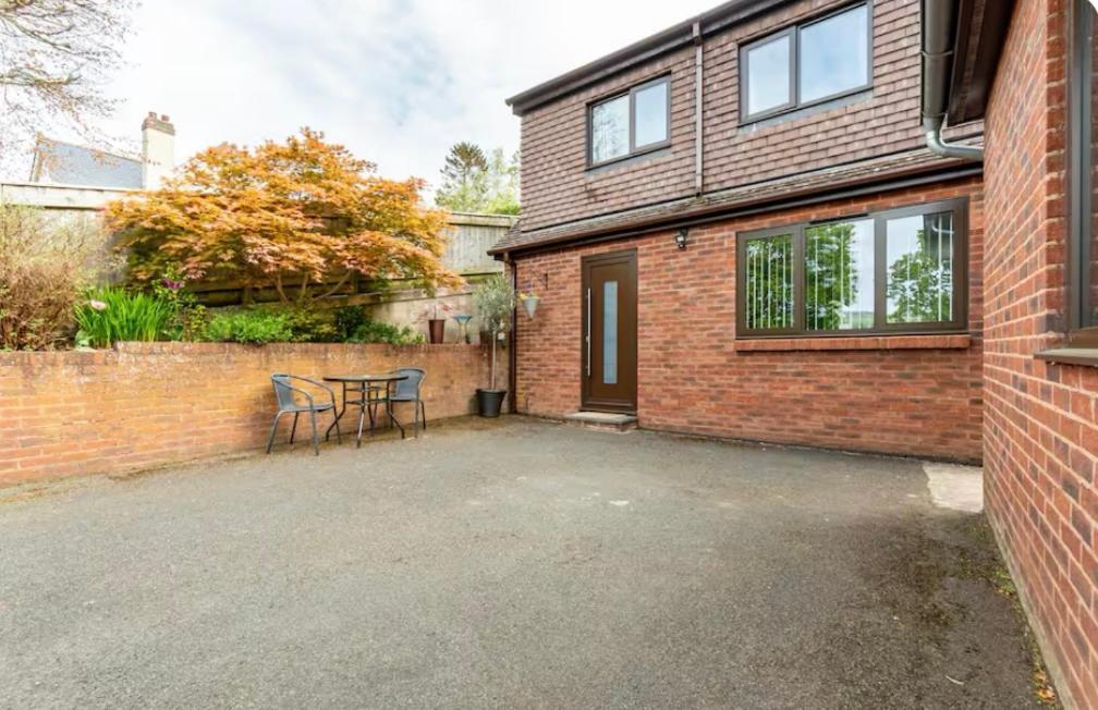 1 Bedroom Self Contained Separate Annexe In Exeter Ide Eksteriør bilde